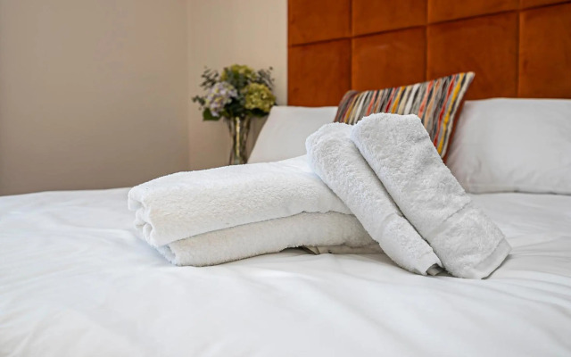 Pages Hotel  Guesthouse
