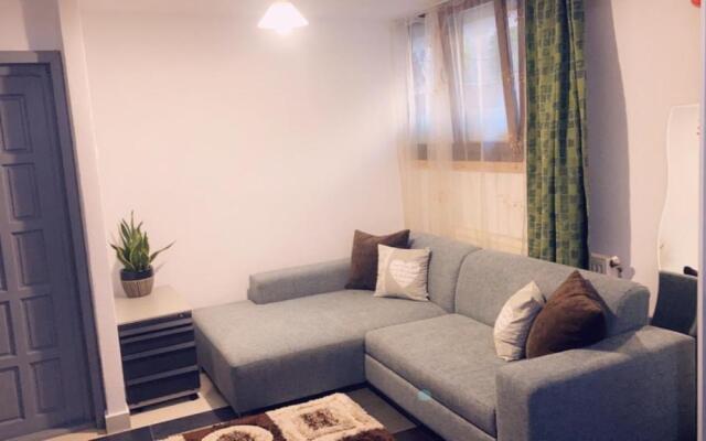 Boutique Suite 2