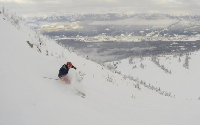 Vagabond Lodge at Kicking Horse Resort