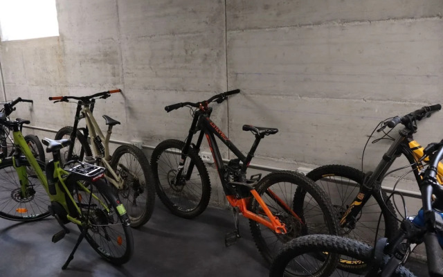 Family Bike Residence