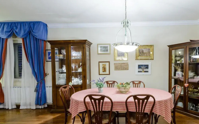 Villa Piano - Four Bedroom Villa With Terrace and Swimming Pool