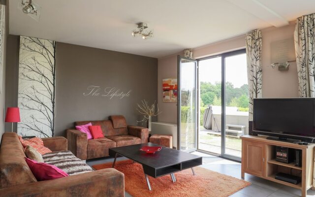 Beautiful Holiday Home with Hot Tub in Durbuy