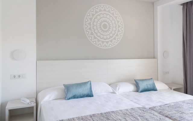 Hotel Serhs Oasis Park