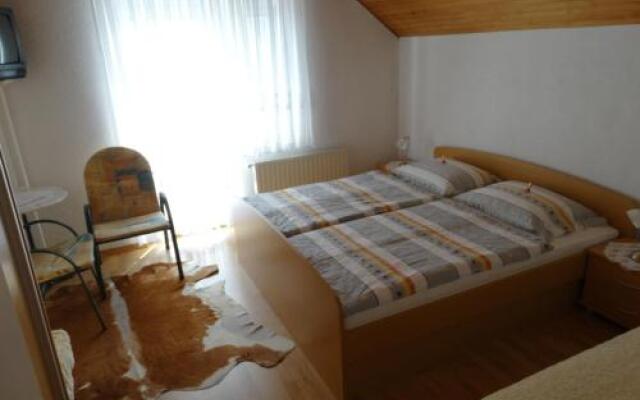 Rooms-Apartment Renata
