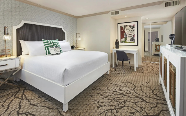 Carlyle Inn