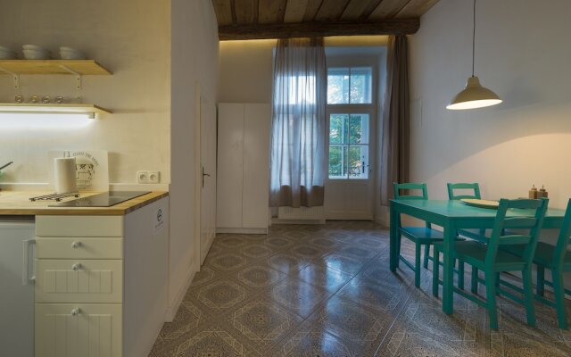 City Spot Apartments