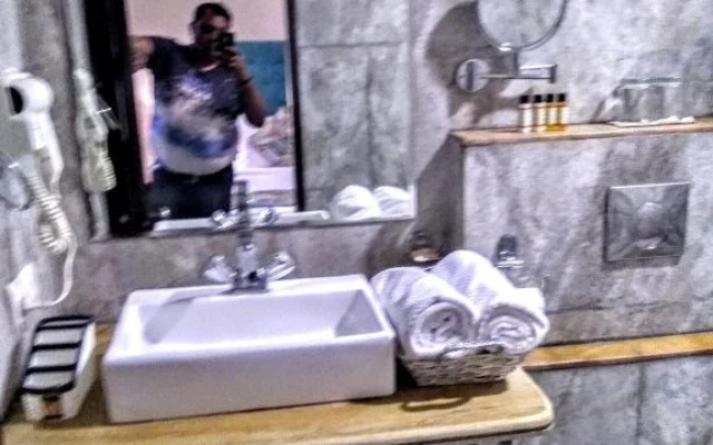 Hotel Karon Premium