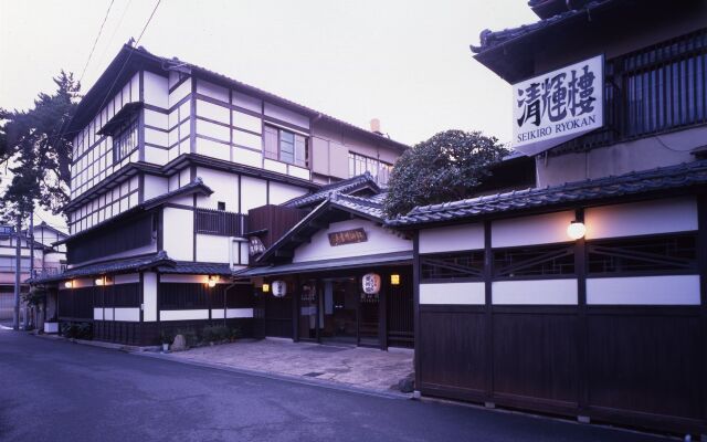 Seikiro Ryokan Historical Museum Hotel