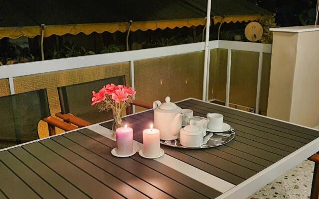 The Six Museums central Athens Stadium 4pers apart