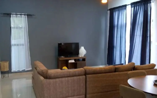 2 Bedrooms House in Heart of Kalundu