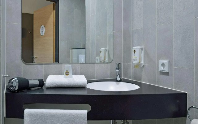 B&B HOTEL Essen-City