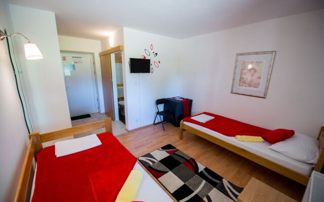 Hotel & Hostel Zagreb