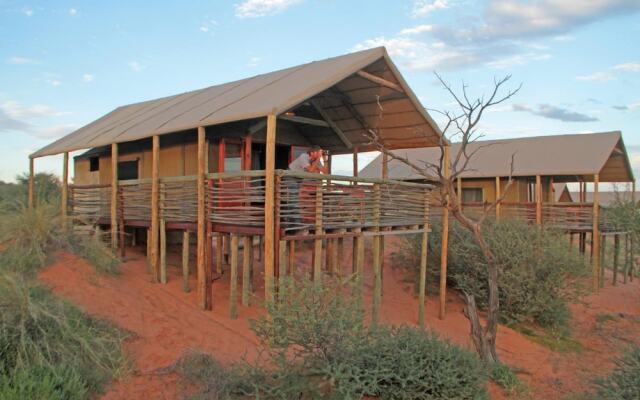 Intu Africa Suricate Tented Kalahari Lodge