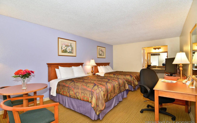Quality Inn near Manatee Springs State Park
