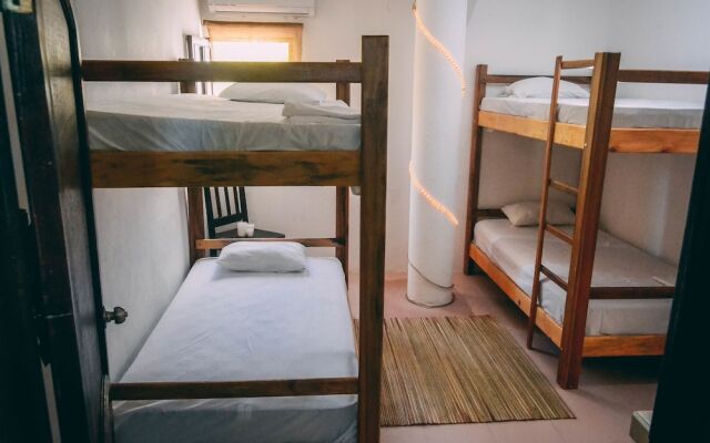 Malinche Hostel and Apartments