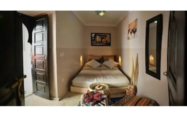 Riad Bleu Topaze