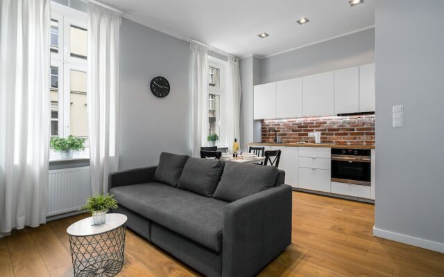 Two Bedroom Apartment Garbary by Renters