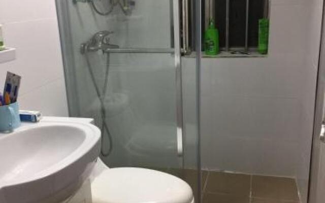 Shenzhen B104 Hostel