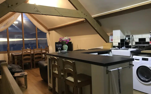 Ceilwart Bungalow