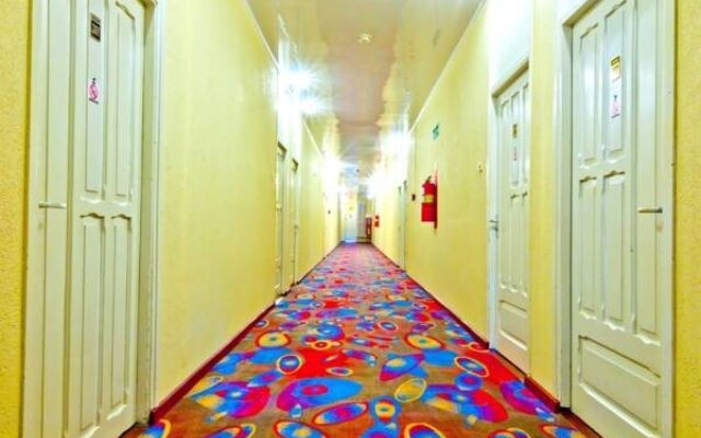 Mirage Hotel & Casino