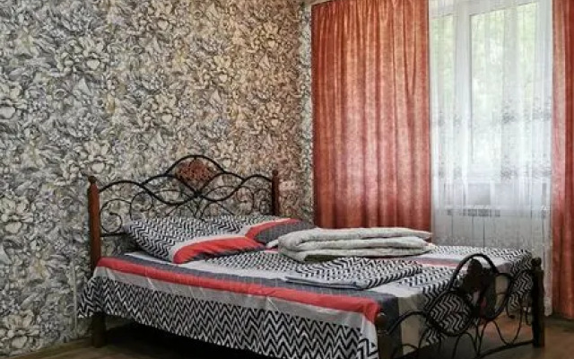 Apartment Home Hotel on Molodezhnaya street, 3