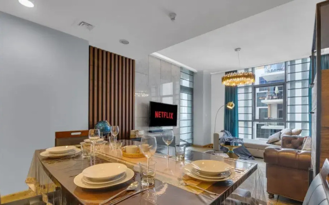 Manzil - Stylish 2BR nr Metro Station Al Jaddaf