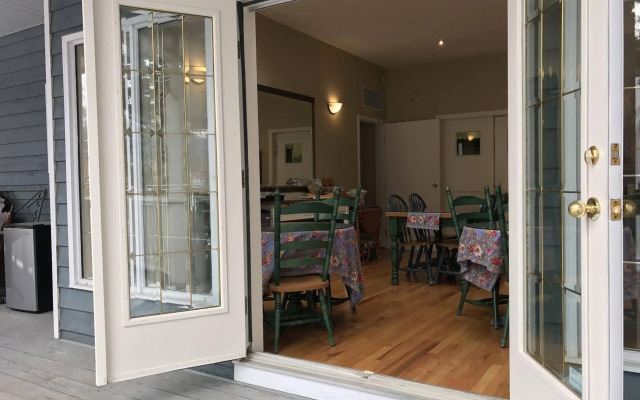 The Lady MacDonald Country Inn