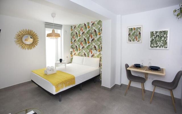 Lemon & Tropycal Apartment