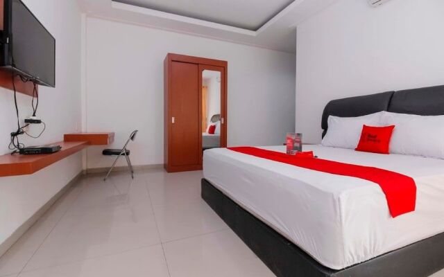 RedDoorz Plus near Ragunan Zoo