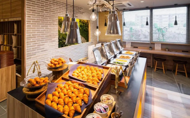 Super Hotel Iyosaijo