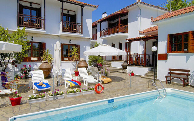 Studios Charoula