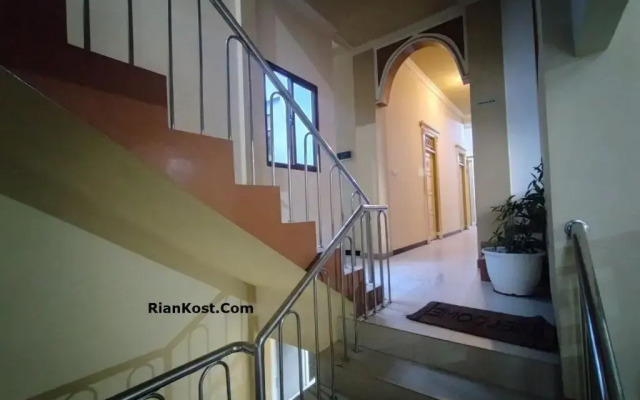 Rian Kost - Hotel Penginapan Murah Pusat Kota Palembang
