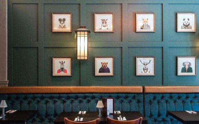 The Fox & Willow