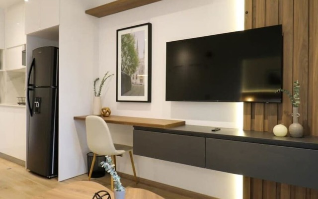 w 1BR With Balcony in Luxury Building Barranco