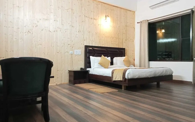 Pineland Chalets And Resort