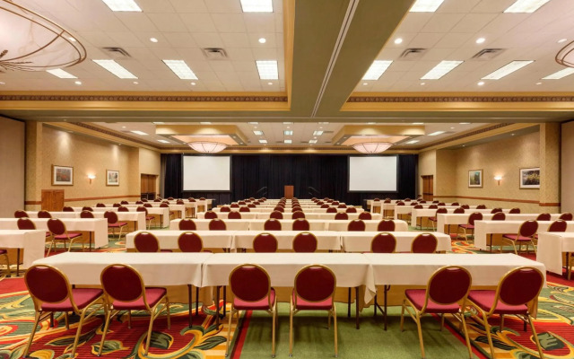 Radisson Hotel Cedar Rapids
