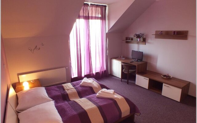 Hotel Golf Bitozeves