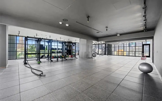 Apartment 3br-3 BTH - Gym Pool