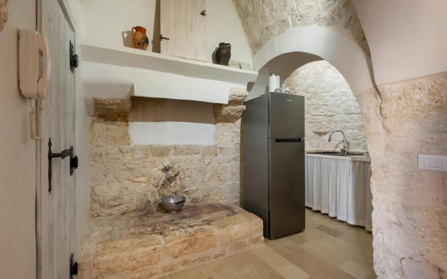 2822 Marì Trullo by Perle di Puglia