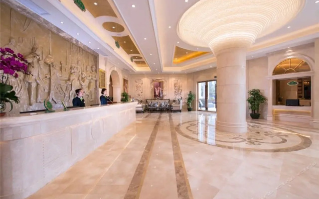 Vienna International Hotel