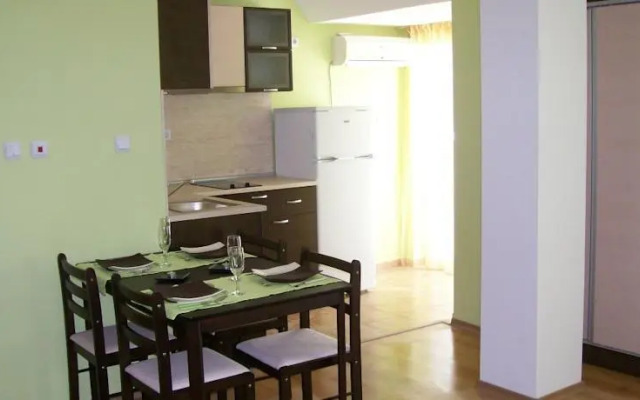 Violet Garden Apart Complex