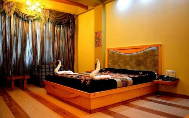 ADB Rooms Hotel Silver Star