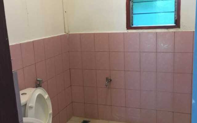 Sukau Backpackers B&B