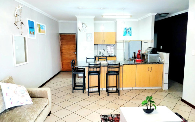 Beachside 3 bed apartment with stunning seaviews