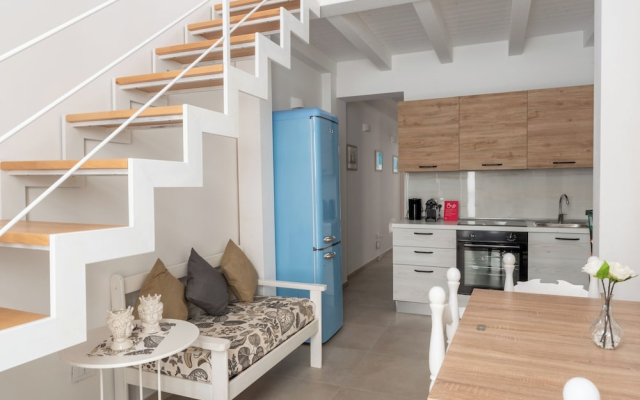 Syracuse Duplex Apartments With Terrace