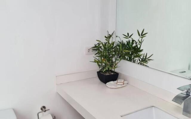 Design House Apartment Rent 12min from Miraflores