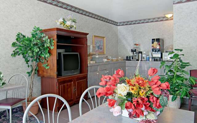 Americas Best Value Inn & Suites Clarksdale