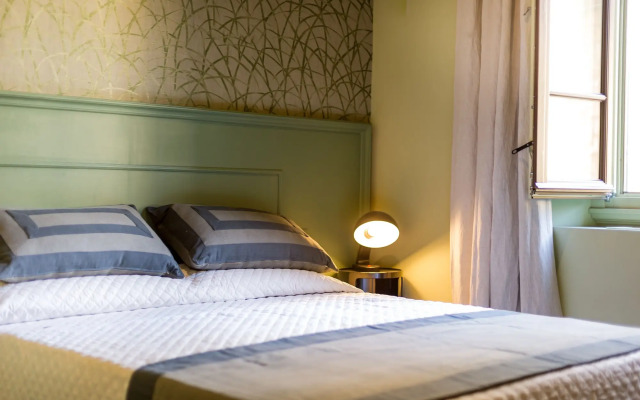 Arnobio Florence Suites