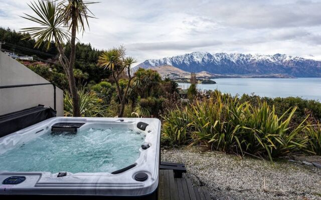 Alpine Gold With Incredible Lake Views SPA