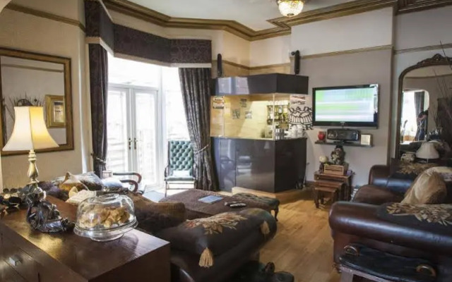 Leicester Hotel
